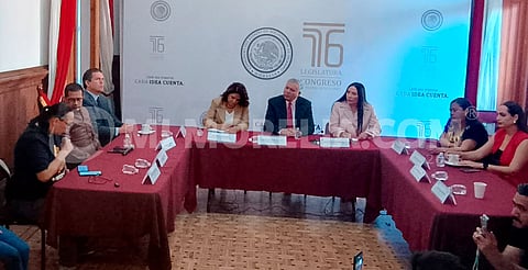 La madre de Mauricio Solís firmó la iniciativa junto a integrantes del colectivo #NiUnoMás