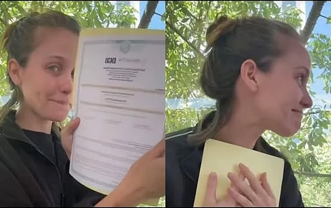 "Nunca es tarde": Natasha Dupeyrón rompe en llanto al graduarse de la prepa