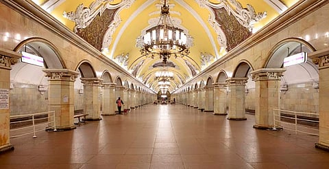 Metro de Moscú cumple 90 años como ícono del arte subterráneo