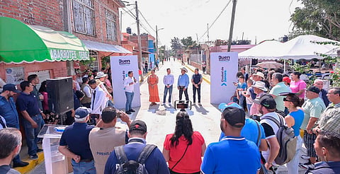 Carlos Soto impulsa obra pública en comunidades; entrega pavimentación en Romero de Guzmán