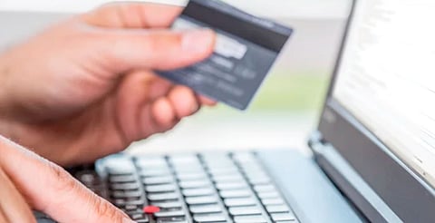 Fraudes se realizan vía redes sociales y medios impresos