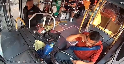 Hombre golpea a chofer de camión con un termo y lo deja en coma [VIDEO]