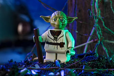 LEGO y sus fans construirán a Baby Yoda de 3 metros en la CCXP México 2025
