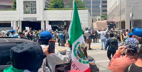 Imponen toque de queda en Los Ángeles ante protestas por redadas migratorias