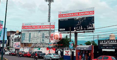 Al menos cuatro espectaculares en Morelia tienen sellos de clausura: Sedum municipal