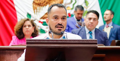 La electromovilidad llegó para quedarse, pero debe ser segura para todos: Hugo Rangel