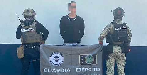 SSP y Defensa detienen a venezolano con fusil de alto poder en Tierra Caliente