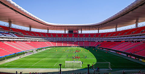 Liga MX busca mayor seguridad en estadios con curso para comisarios