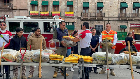 Bomberos Voluntarios fortalecen con equipamiento a municipios de Michoacán