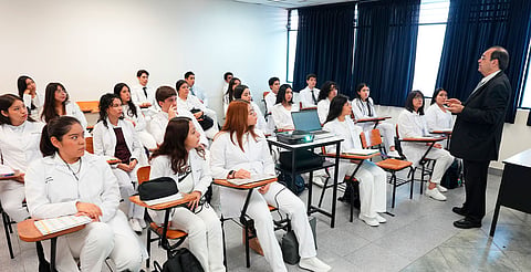 Yarabí Ávila da la bienvenida a quienes se incorporan a la familia nicolaita; UMSNH arranca Ciclo Escolar 2025-2026 