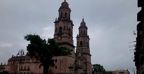 Cielo nublado y lluvia ligera se esperan para hoy en Morelia 