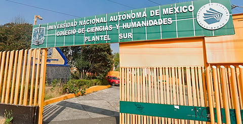 Alumno muere apuñalado por compañero en CCH Sur de CDMX; agresor se lanza desde un edificio