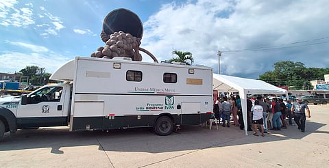 El IMSS reconoce el esfuerzo del personal médico, de enfermería, técnico y operativo que trabaja en condiciones adversas para mantener activos los servicios de salud en las zonas afectadas.