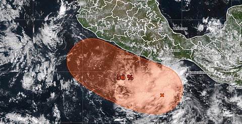 Monitorean zonas de baja presión frente a Oaxaca y el Atlántico; podrían convertirse en ciclones