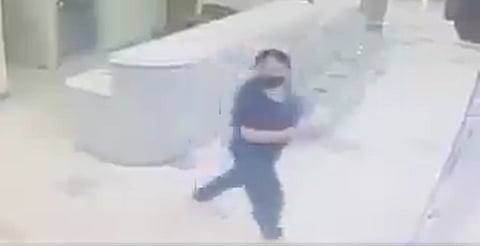 VIDEO: Mujer disfrazada de enfermera habría robado a bebé en Durango