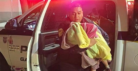 Pitbull muerde en el rostro a niño de 4 años en CDMX; policías lo llevan al hospital