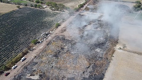 Incendio en relleno sanitario de Pajacuarán está 80% controlado: Protección Civil