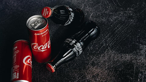Sheinbaum plantea a Coca-Cola usar más azúcar mexicana en sus bebidas