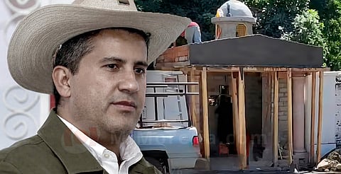Levantan mausoleo en la tumba de Carlos Manzo en Uruapan