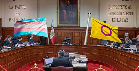 Avalan que menores trans puedan cambiar su acta de nacimiento