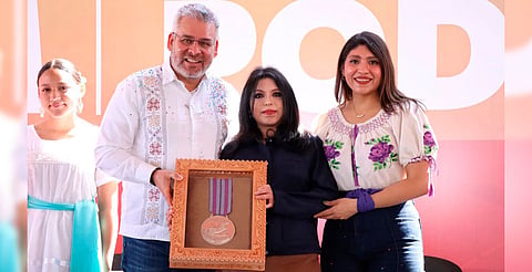 Ha impulsado proyectos educativos para enseñar física a jóvenes