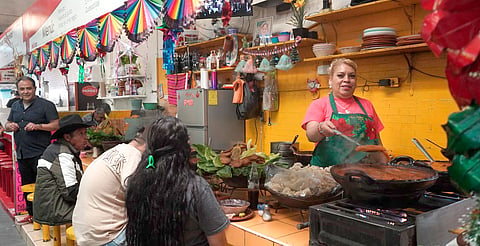 Si no sabes qué cocinar en Cuaresma, los mercados de Morelia tienen comida lista y tradicional para llevar