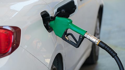 Sheinbaum: gobierno reducirá impuestos para evitar alza en gasolina
