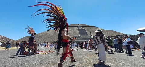 Teotihuacán recibe a miles de visitantes por el equinoccio de primavera