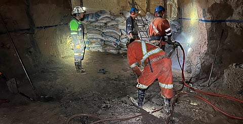 Construyen estructura clave para rescatar a mineros atrapados en Sinaloa