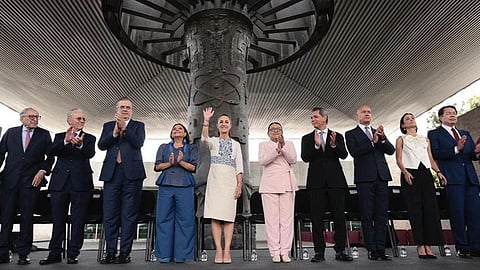 Sheinbaum anuncia acciones para facilitar y dar certidumbre a la inversión en México