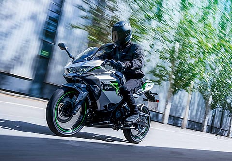 Profeco alerta por falla en motocicletas Kawasaki; llaman a revisión 691 unidades