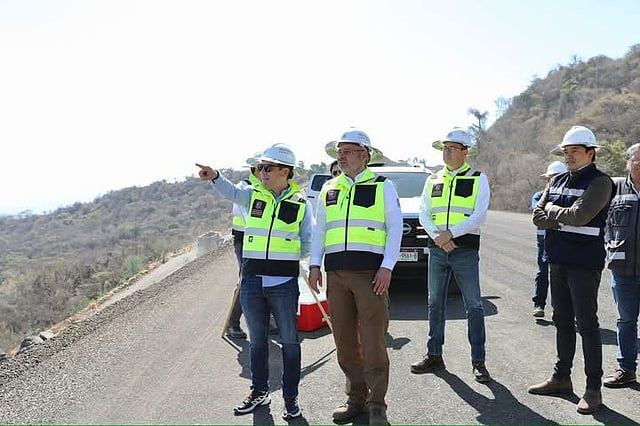 Firman convenio para iniciar construcción de la nueva Autopista de la Agroexportación; conectará el corazón agrícola del estado: Bedolla. Mimorelia%2F2026 05 08%2Fgzy50ceg%2Fb81daad0 E264 4217 Bced Ee3144d238c0