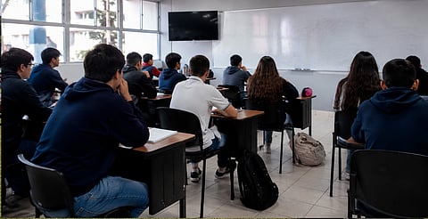 FGE atiende ingreso de padre armado a preparatoria de la UNLA