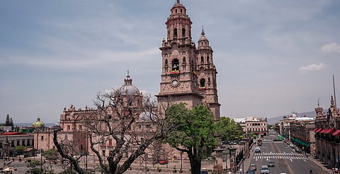 ☁️🌦️ Morelia espera un martes nublado con lluvias, pero ambiente cálido