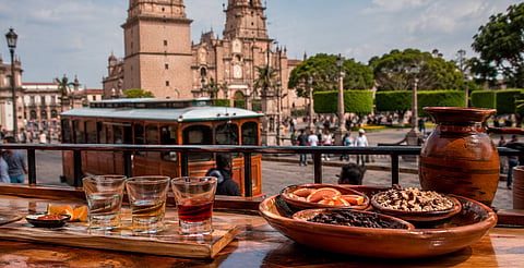 Empresarios impulsan alianzas turísticas para frenar cierre de negocios en Morelia