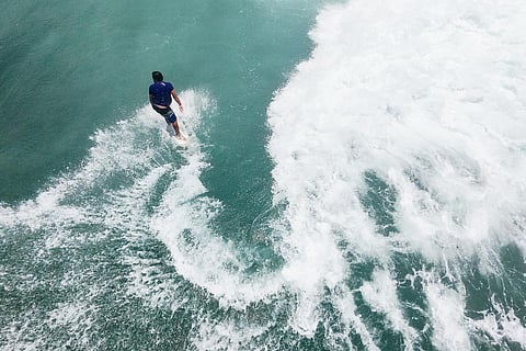 Viaja hasta Michoacán para buscar la ola perfecta; así viven el surf en Nexpa