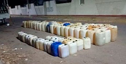 El diésel estaba distribuido en tambos, bidones y garrafas
