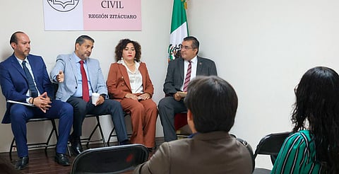 Estudiantes de Derecho realizan visita guiada a Salas Colegiada Civil y Unitaria Penal de Zitácuaro