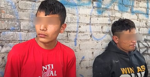 Les cae la ley en vivo a dos ladrones que asaltan en Morelia con cuchillo filetero