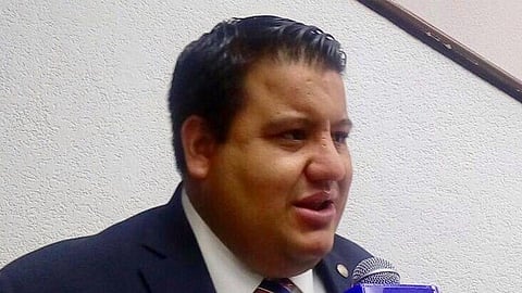 "El presidente Enrique Peña Nieto prometió no habría alzas y las bondades de la reforma y mintió”, destacó