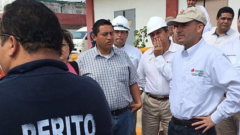 Arribaron al lugar los binomios humanos-caninos especialistas en rescate urbano para fortalecer las actividades de búsqueda