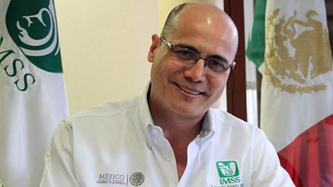 "El día de hoy dejo de ser trabajador del Instituto e iniciamos una nueva etapa en mi vida": Román Acosta Rosales (Foto: Archivo)