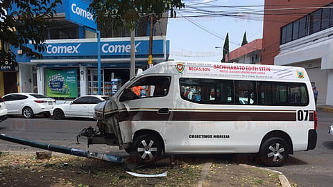 El accidente se registró en la calle Teniente Alemán, esquina con Boulevard García de León (Foto: Heber Morales)