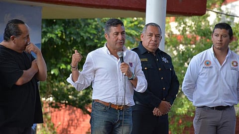 Ofreció su respaldo y apoyo incondicional a los familiares (Foto: Facebook Víctor Manuel Báez Ceja) 