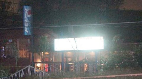 Se ubica sobre la antigua carretera a Pátzcuaro, a la altura de la colonia Prados de La Huerta 