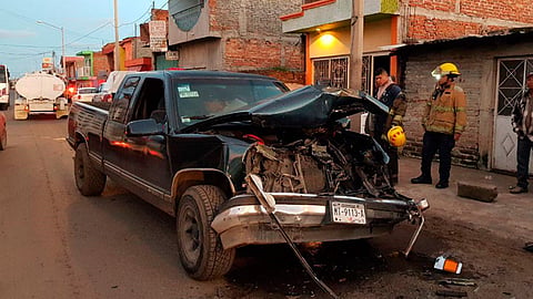 El conductor de la camioneta afortunadamente salió ileso (Foto: Cortesía)
