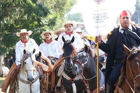 Encabeza el inicio de la XXIII Cabalgata Morelos. (Foto cortesía)