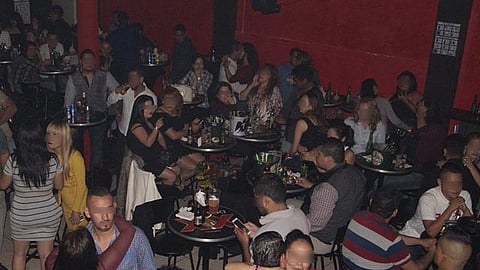 Ha habido alrededor de diez a doce clausuras e infracciones cada fin de semana, con multas de tres mil 900 pesos, dijo ávalos Plata (Foto Facebook: Bar Route 66 Morelia)