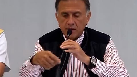 Usuarios en redes indicaron que el reloj cuesta más de 280 mil euros (Fotograma: YouTube) 