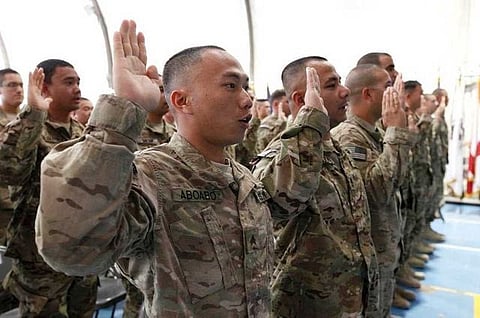 Dreamers en el ejército no serán deportados